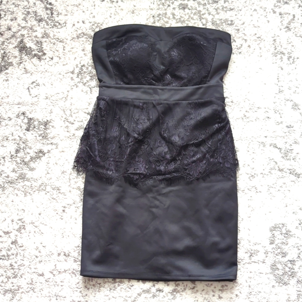 LBD with lace detail | size S